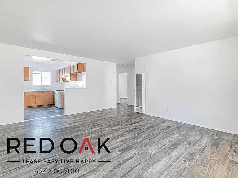 337 Stepney St #4 — Photo 2