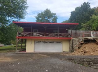 130 Oakvale Rd, Charleston, WV 25314