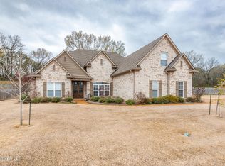 1757 Robertson Place Dr, Hernando, MS 38632