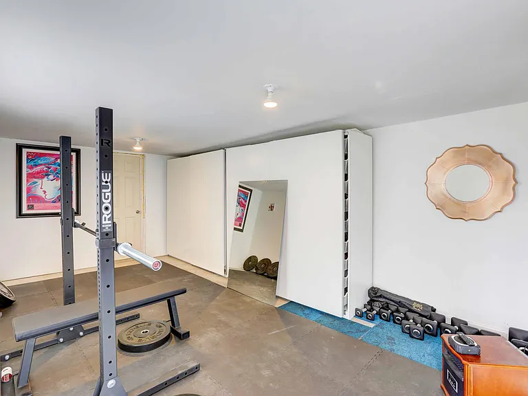 2085 Fenton St — Photo 12
