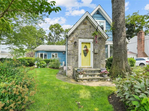 2013 Bedford Avenue, North Bellmore, NY 11710