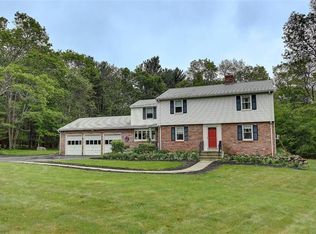 211 Old Mountain Trl, Richmond, RI 02892