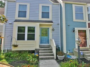 5915 Saint Giles Way, Alexandria, VA 22315