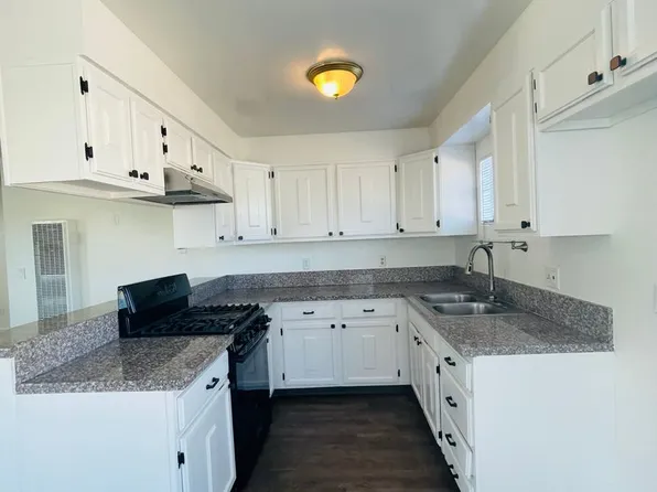 825, 129 E Santa Anna St #B, Santa Paula, CA 93060