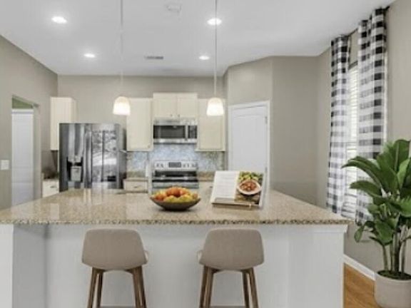 3rd image of 195 Hickory Ridge Way
