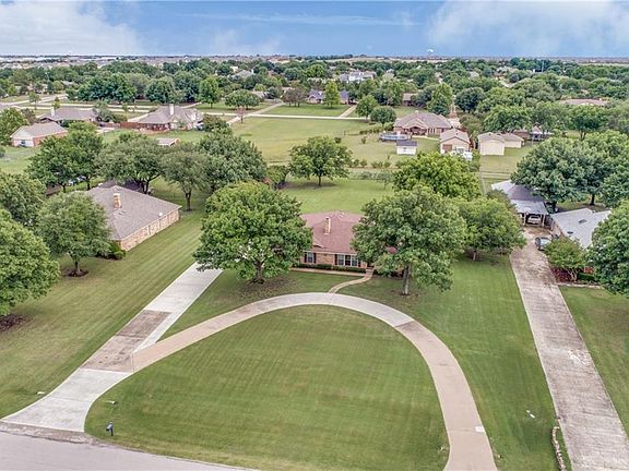 3rd image of 14000 Red Oak Cir N