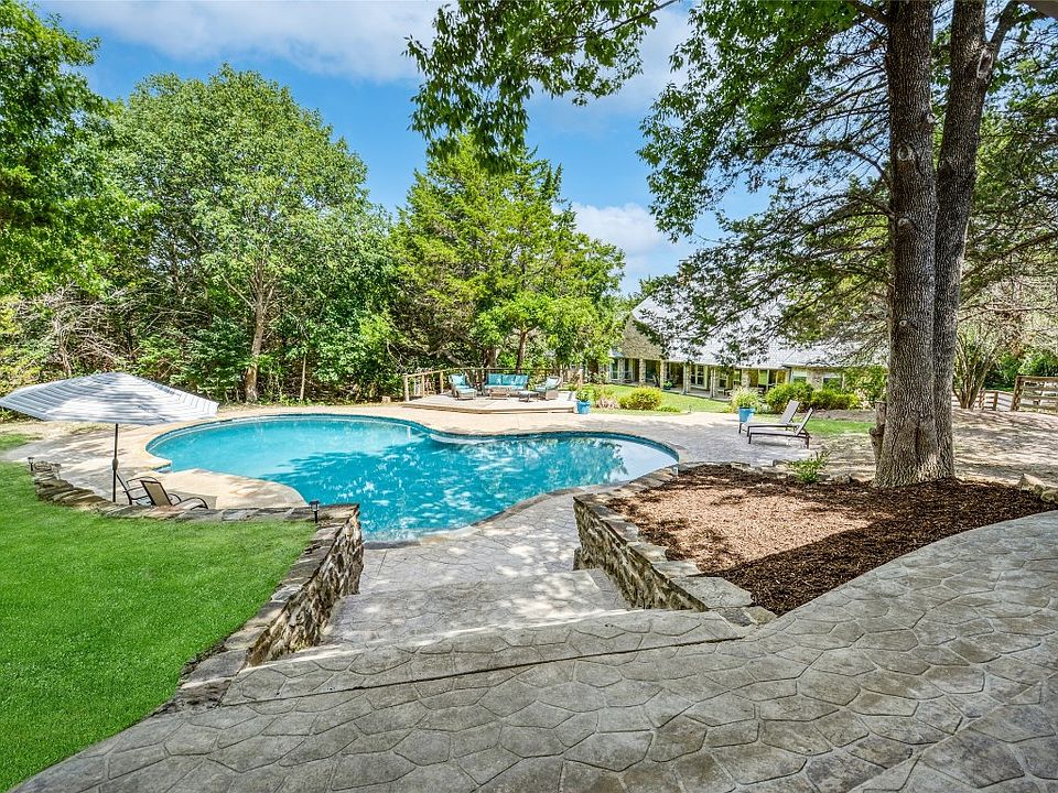 1st image of 6 Shady Bend Dr