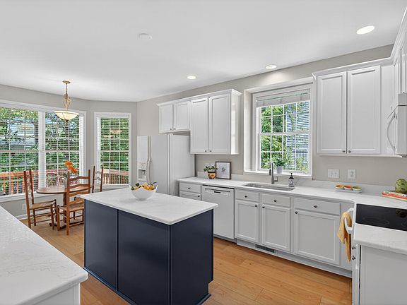 5th image of 5 Pinestraw Way