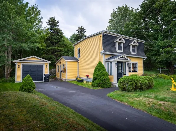184 Forest Road, St. John's, NL A1A1E6