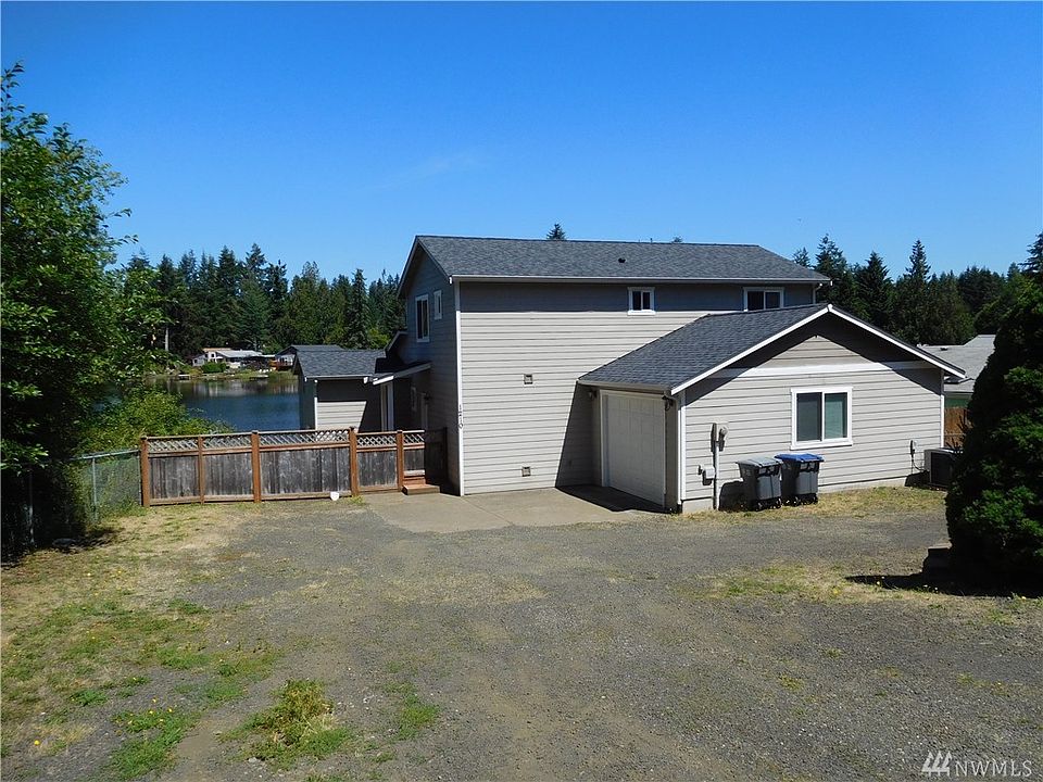 1st image of 1210 SE Crescent Dr