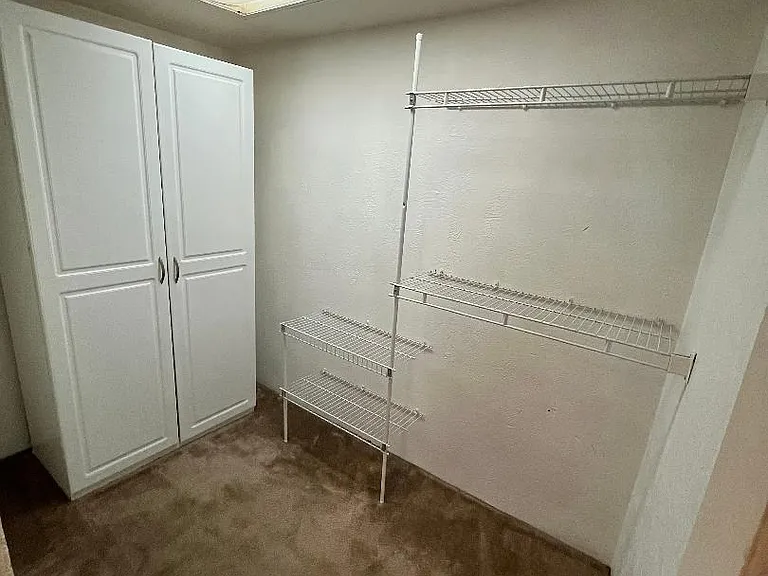 Francesca Apartments — Photo 39