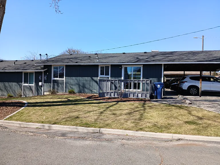 1827 E Glass Ave — Photo 4