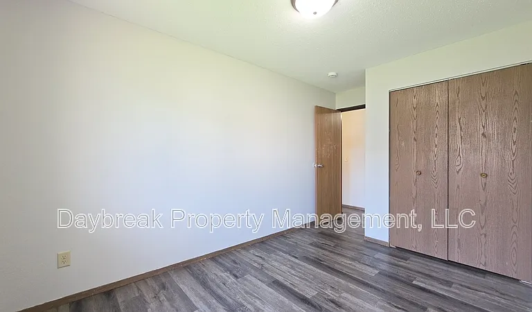 2408 3rd Ave N #12 — Photo 10