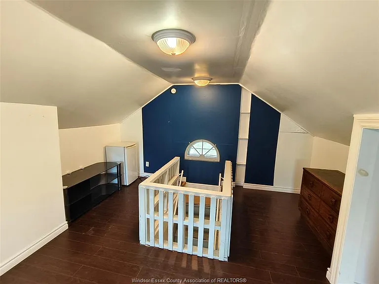 3046 Alexander Ave #UPPER — Photo 8