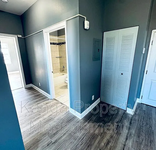 1401 Division Ave #203 — Photo 15