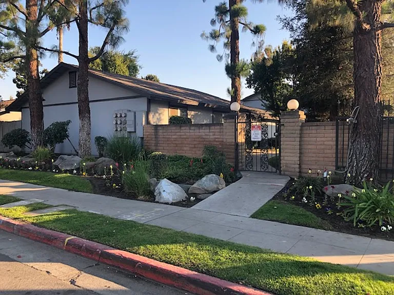 3330 E Dakota Ave — Photo 1
