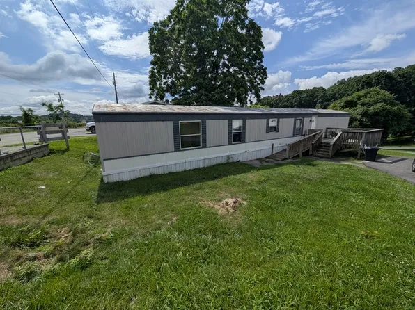 101 Felix Dr, Radford, VA 24141