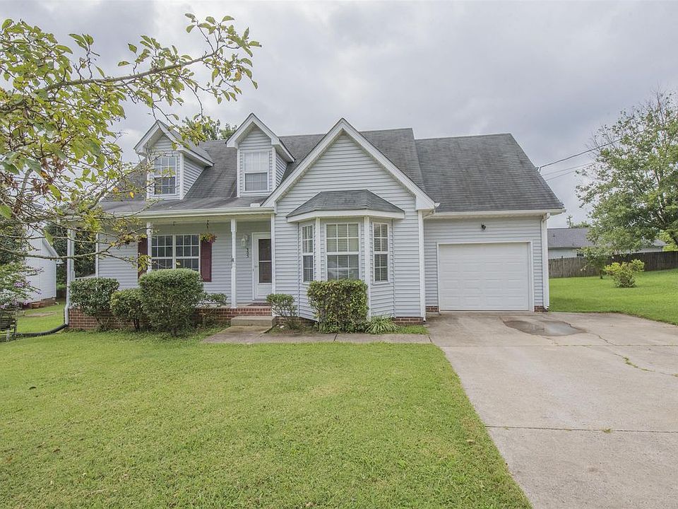 1st image of 305 Tate Ct