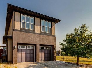 14 W Marquis Hts SE, Calgary, AB T3M 1X6