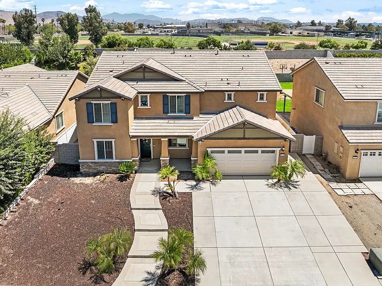 4638 Helen Bell Way — Photo 54