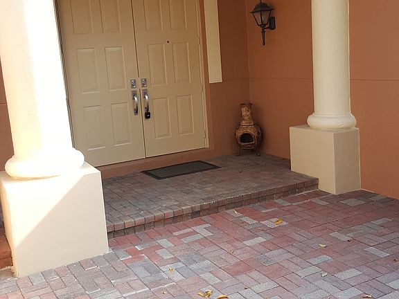 2nd image of 2886 Kinsington Cir