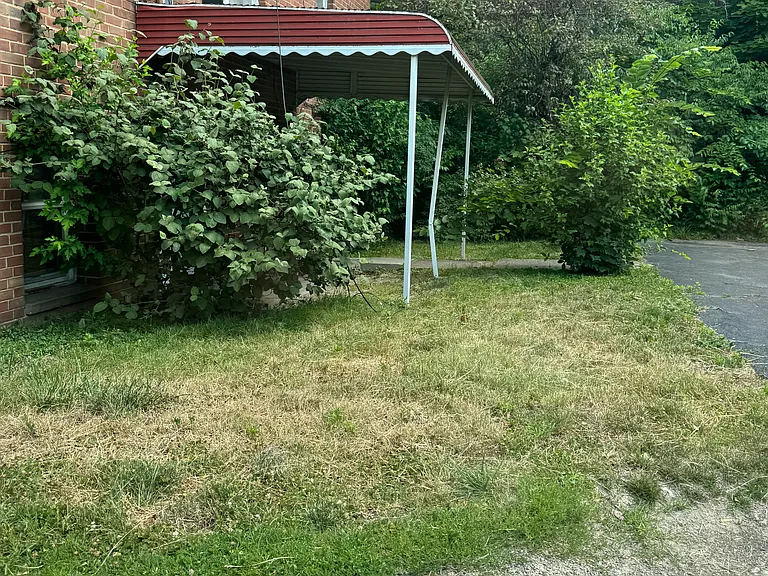 16004 Nelacrest Rd #5 — Photo 3