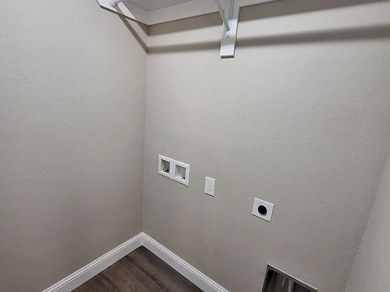 3030 W Perkins St — Photo 11