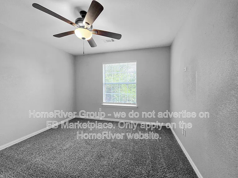 705 Champlain Ct — Photo 16