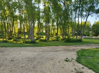 4414 N Tower Rd, Freeport, IL 61032