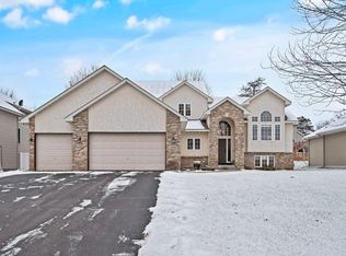 12922 Avocet St NW, Coon Rapids, MN 55448