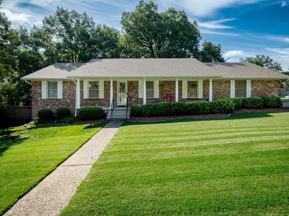 1 Larkin Dr, Little Rock, AR 72212
