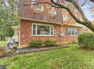 2346 Valley Rd, East Petersburg, PA 17520