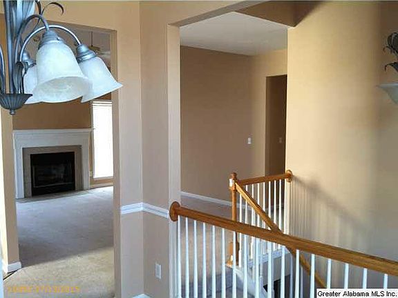 3rd image of 257 Bentmoor Ln