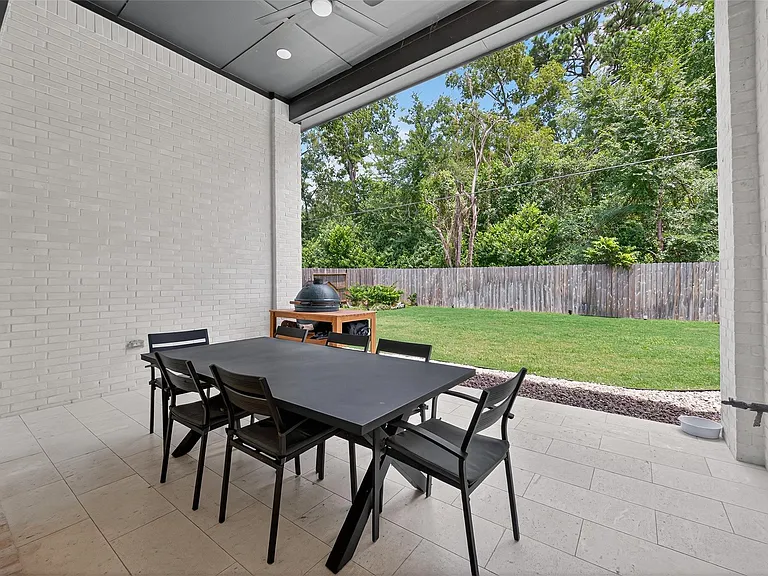 9722 Dani Lake Dr — Photo 18