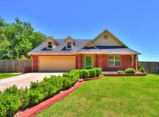 1400 Greenway Dr, Oklahoma City, OK 73127