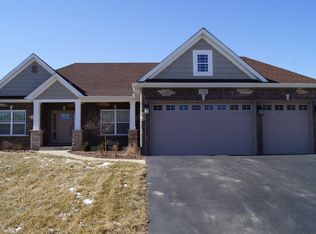 736 Brighton Dr, Sugar Grove, IL 60554