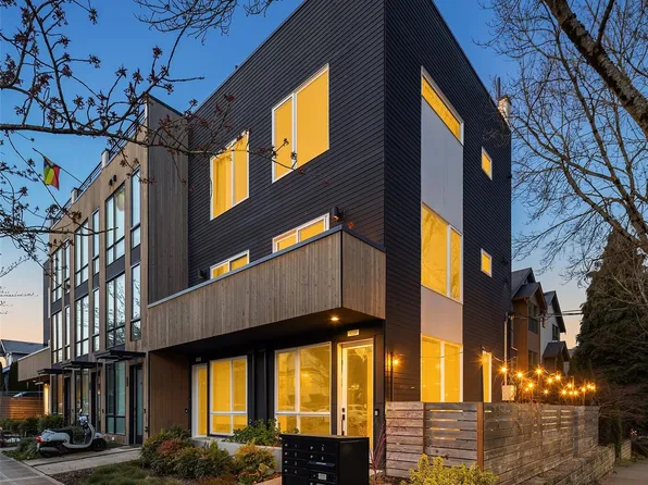 102 25th Avenue #A, Seattle, WA 98122