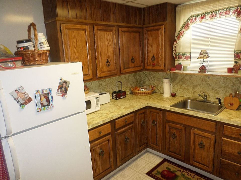 1st fl kitchen 