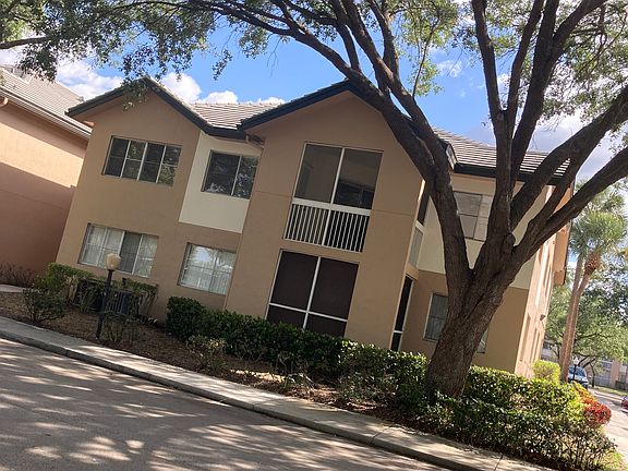 2nd image of 9777 Westview Dr #112
