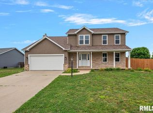405 Eagle Ridge Dr, Chatham, IL 62629