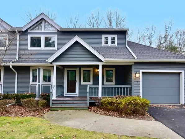 18 Cannon Forge Dr #18, Foxboro, MA 02035