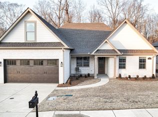 3030 Mill Lakes Rdg, Opelika, AL 36801