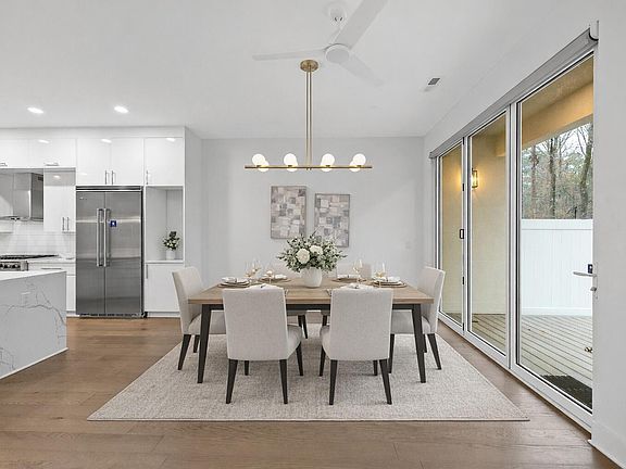 4th image of 4007 Southpoint Landing Way
