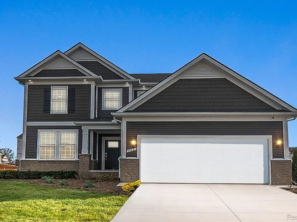 4833 Marquette Dr, Milford, MI 48381