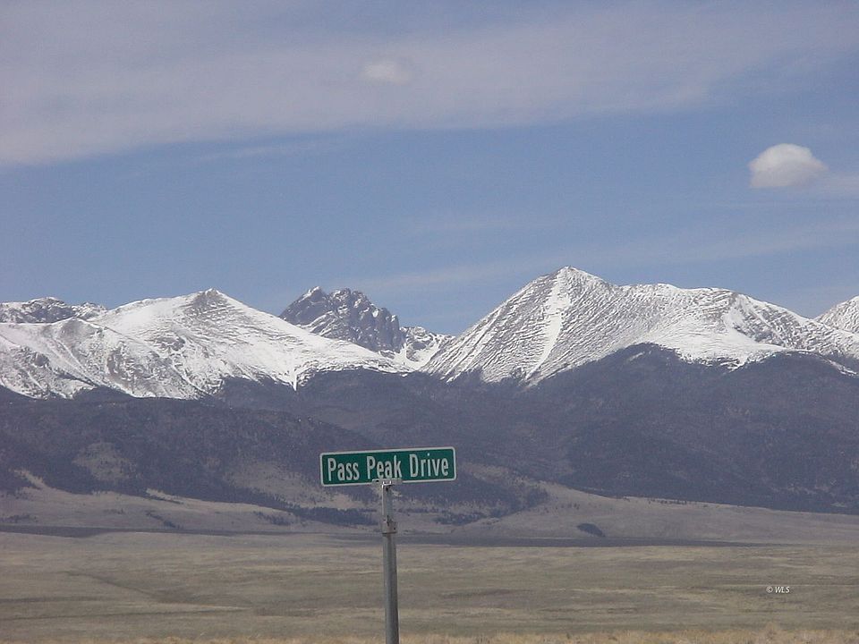 1st image of 670 Pass Peak Dr