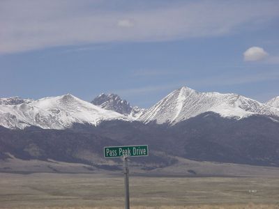 670 Pass Peak Dr, Westcliffe, CO, 81252