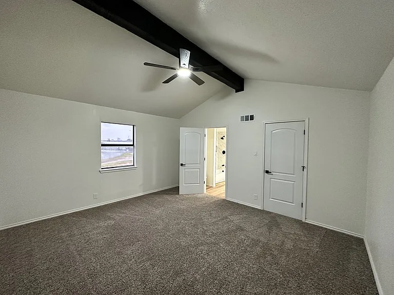 3023 Beechwood St — Photo 8
