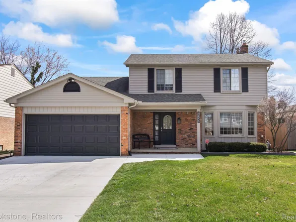 42838 Freeport Dr, Sterling Heights, MI 48313