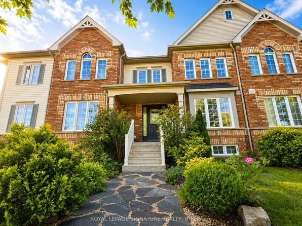 12 Blytheway Gate, Ajax, ON L1T 0J5
