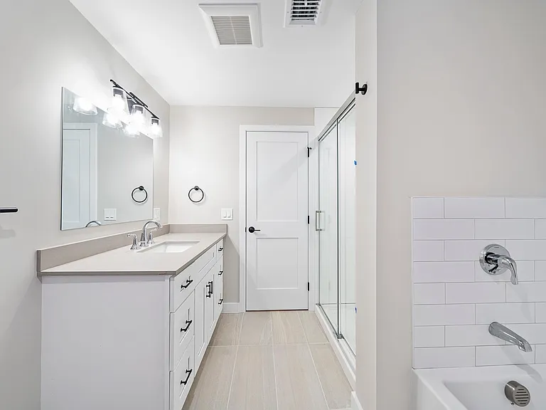 180 Norfolk Ave #1 — Photo 25